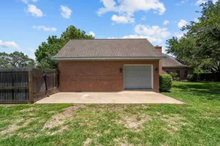 616 Westwood Cir, La Marque, TX 77568 - Photo 44