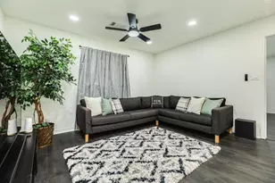 1302 56th St, Galveston, TX 77551 - Photo 30