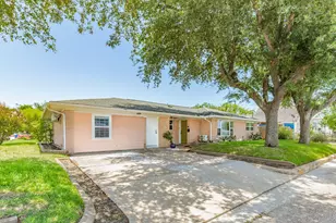 1302 56th St, Galveston, TX 77551 - Photo 2