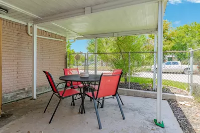 1302 56th Street, Galveston, TX 77551 - Photo 8