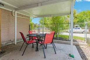 1302 56th St, Galveston, TX 77551 - Photo 8