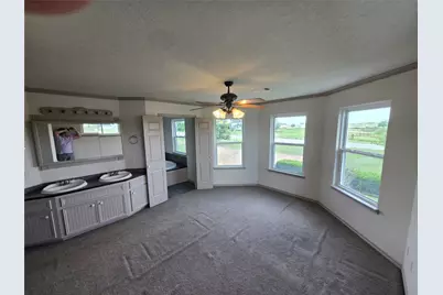 4026 Fm 109, New Ulm, TX 78950 - Photo 10