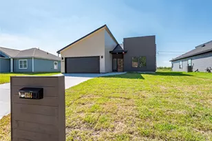 1304 Sailfish Dr, Bay City, TX 77414 - Photo 4