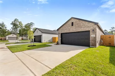 27402 Axis Deer Trail, Magnolia, TX 77354 - Photo 2