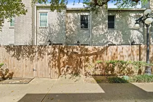 17491 Red Oak Dr, Houston, TX 77090 - Photo 2