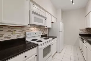 17491 Red Oak Dr, Houston, TX 77090 - Photo 8