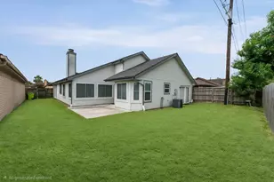 7810 Poitiers Dr, Houston, TX 77071 - Photo 22