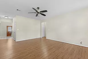 13307 Bomoseen Lake Rd, Houston, TX 77044 - Photo 10