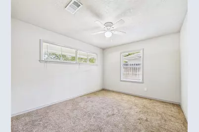 302 Sycamore Drive, Hitchcock, TX 77563 - Photo 22