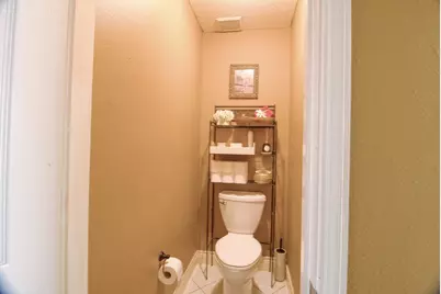 7911 Pelican Lane, Baytown, TX 77523 - Photo 18