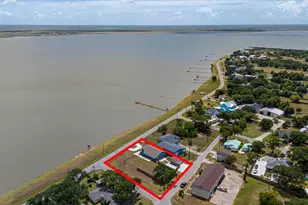 1809 E Bayshore Dr Dr, Palacios, TX 77465 - Photo 44