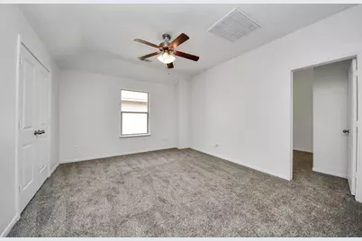 13935 Long Meadow Drive, Houston, TX 77047 - Photo 34