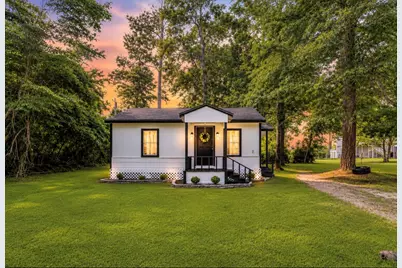 520 Lakeshore Drive, Cleveland, TX 77327 - Photo 2