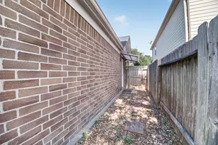 15506 Fir Woods Ln, Cypress, TX 77429 - Photo 24