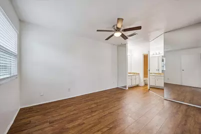 768 Memorial Mews Street #4, Houston, TX 77079 - Photo 6