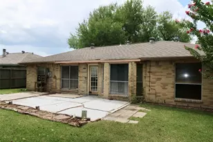 10339 Gulfstream Ln, Sugar Land, TX 77498 - Photo 12
