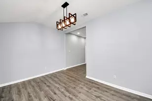 11830 Plumpoint Dr, Houston, TX 77099 - Photo 14