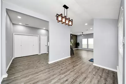 11830 Plumpoint Drive, Houston, TX 77099 - Photo 14