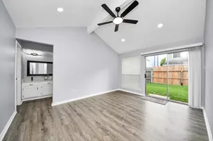 11830 Plumpoint Dr, Houston, TX 77099 - Photo 32