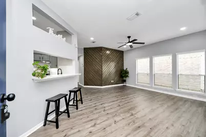 11830 Plumpoint Drive, Houston, TX 77099 - Photo 10