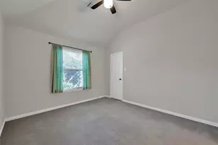 2 Maitland Ct, The Woodlands, TX 77354 - Photo 20
