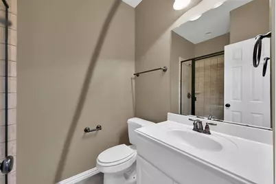 2 Maitland Court, The Woodlands, TX 77354 - Photo 26