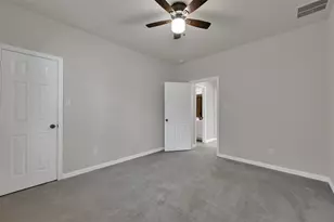 2 Maitland Ct, The Woodlands, TX 77354 - Photo 28