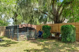 2219 River Oaks Dr, West Columbia, TX 77486 - Photo 36