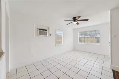 431 Hummingbird Lane, Houston, TX 77060 - Photo 12