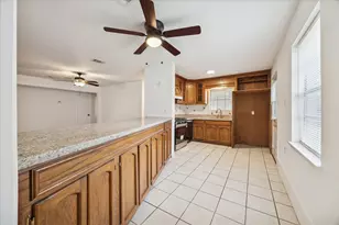 431 Hummingbird Ln, Houston, TX 77060 - Photo 6