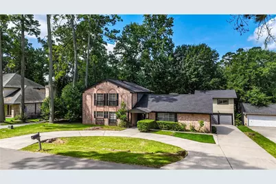814 Stone Mountain Drive, Conroe, TX 77302 - Photo 4