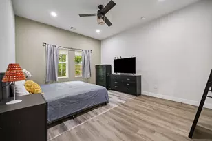 122 E 33rd St, Houston, TX 77018 - Photo 10