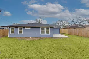 3635 Ward St, Houston, TX 77021 - Photo 28