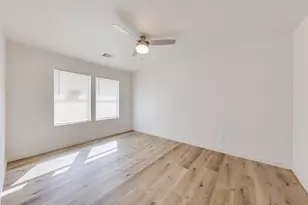 3635 Ward St, Houston, TX 77021 - Photo 16