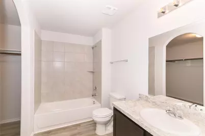 8507 Hilda Oaks Drive, Houston, TX 77028 - Photo 6