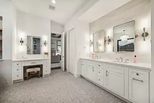 1204 W Drew St, Houston, TX 77006 - Photo 24