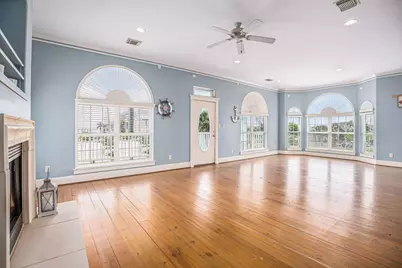 8407 Teichman Road, Galveston, TX 77554 - Photo 2