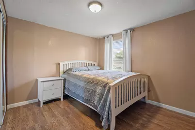 4514 E 24th E Street, Dickinson, TX 77539 - Photo 8