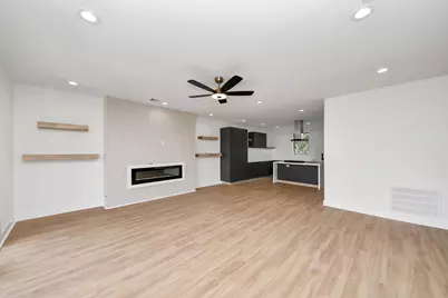 9022 Ferdinand Street, Houston, TX 77051 - Photo 14