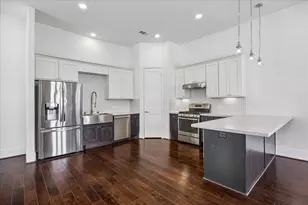 104 W Drew St, Houston, TX 77006 - Photo 2