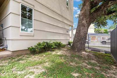 104 W Drew Street, Houston, TX 77006 - Photo 6