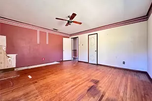 300 Holly Dr, Baytown, TX 77520 - Photo 18