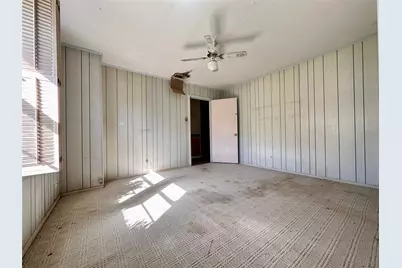 300 Holly Drive, Baytown, TX 77520 - Photo 26