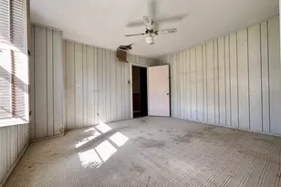 300 Holly Dr, Baytown, TX 77520 - Photo 26