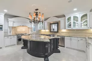 15 W Shady Ln, Houston, TX 77063 - Photo 12