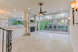 15 W Shady Ln, Houston, TX 77063 - Photo 4