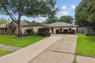 883 Silverpines Rd, Houston, TX 77062 - Photo 2