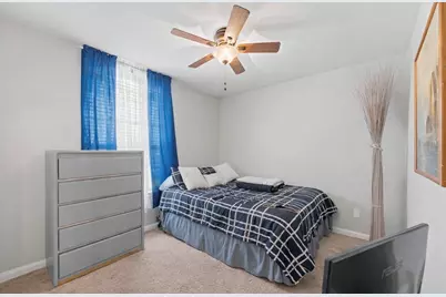 405 Hawks View Drive, Texas City, TX 77568 - Photo 14