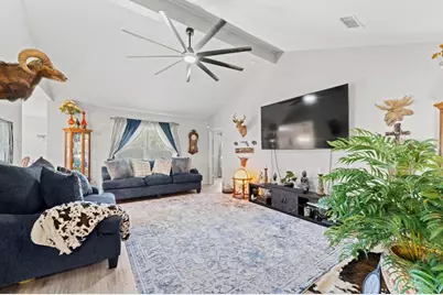 405 Hawks View Drive, Texas City, TX 77568 - Photo 18