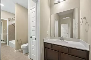 66 Zenith Ln, Sugar Land, TX 77498 - Photo 16